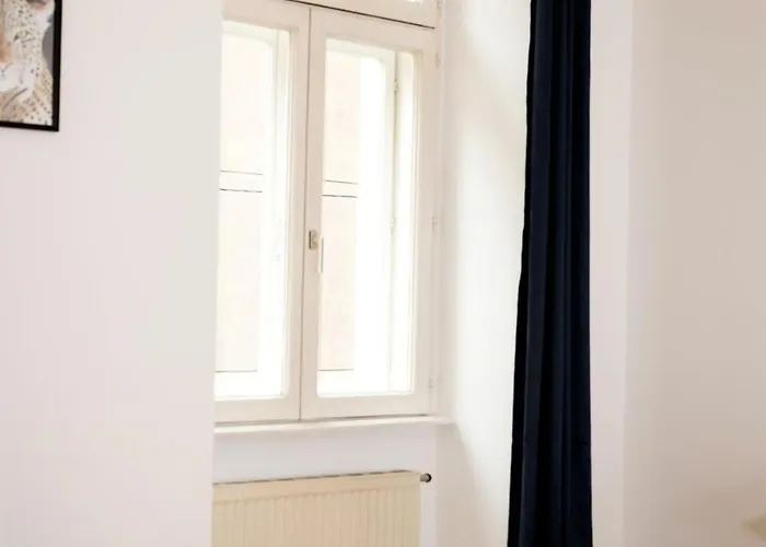 Apartment Stylish With Free Parking