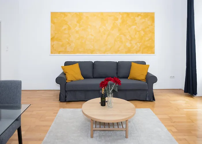 Stylish With Free Parking Apartment Vienna