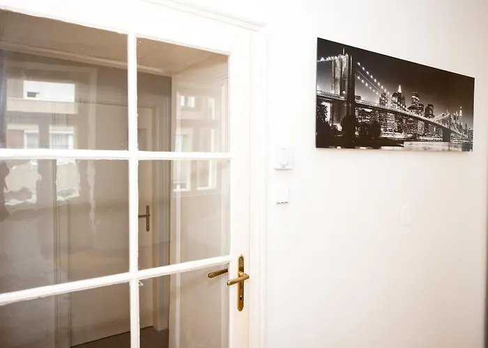 Apartment Stylish With Free Parking *