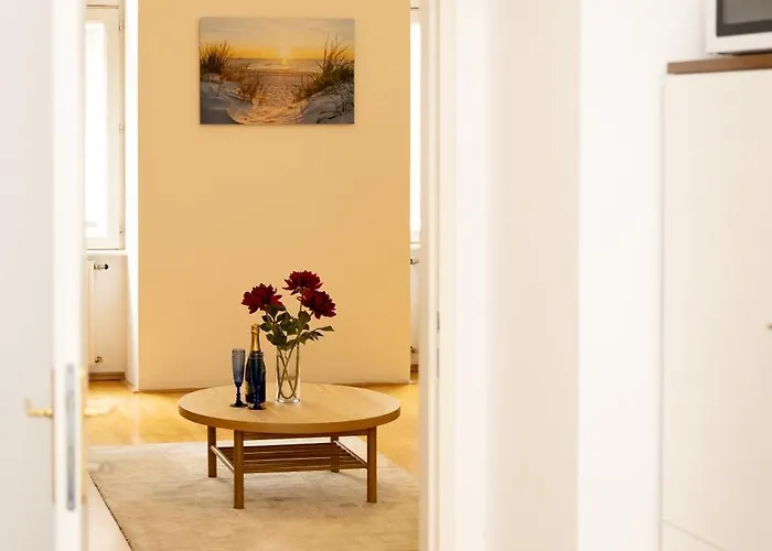 Stylish With Free Parking Apartment Vienna